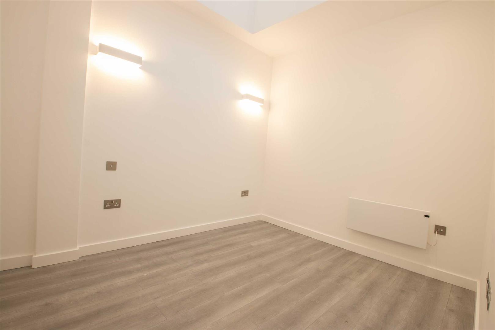 17 Capital Drive, Linford Wood, Milton Keynes